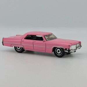 Matchbox Cadillac Sedan DeVille 1969 – Pink Classic Die-Cast